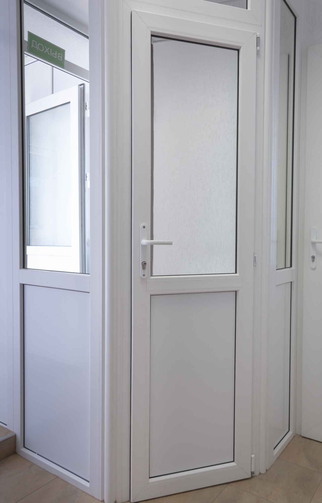 Kakovostna PVC vrata so prava izbira za vaše stanovanje